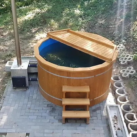 Holiday home Bohem Kabin & Wellness